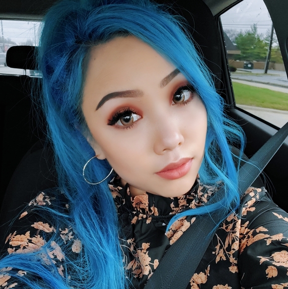 Meet your Posher, Thanh - Picture 5 of 7